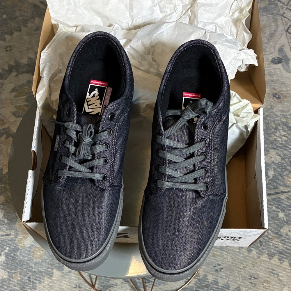 Vans Men's Charcoal Canvas Sneakers